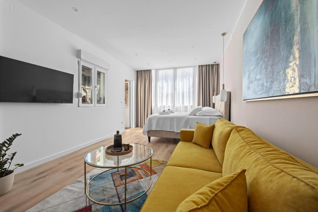 Giardini M Studio Apartments プーラ エクステリア 写真